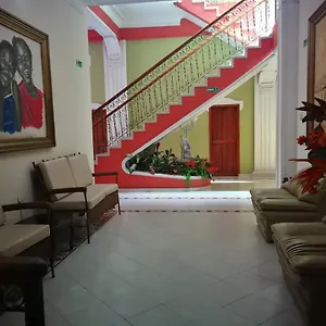  Hotel Paseo Colon